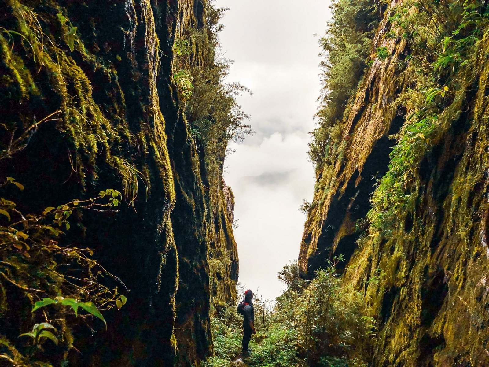 Ngu Chi Son Mount Trekking Tour 3 Days